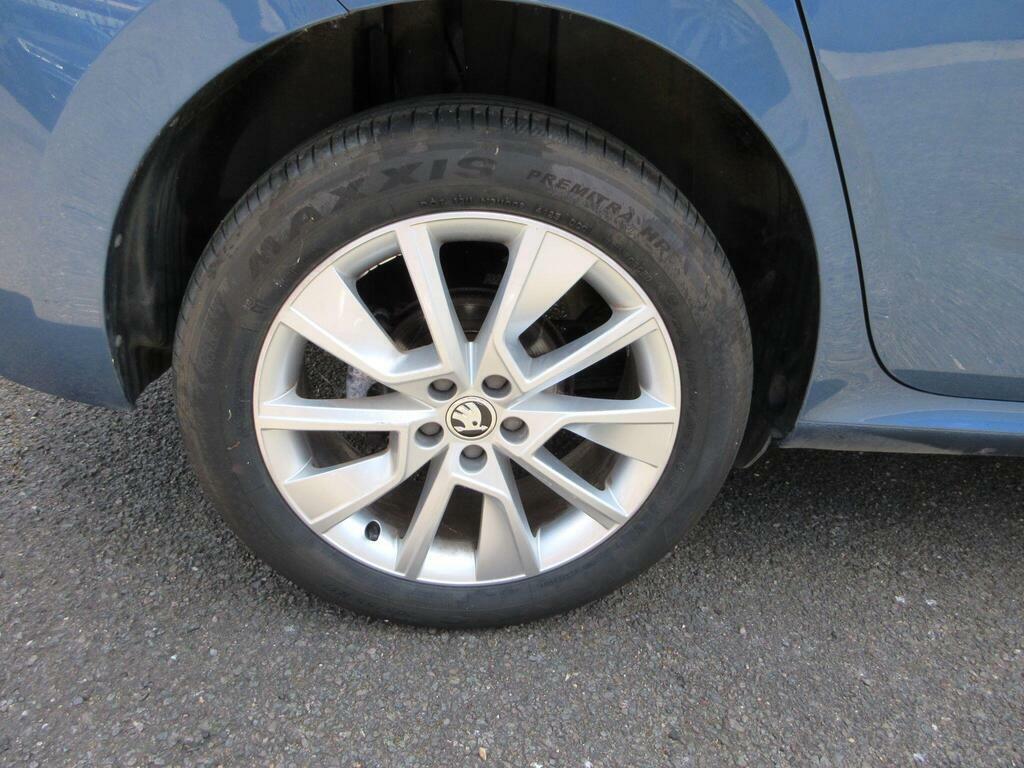 Skoda Kamiq 1.0 Tsi 115Ps Se Dsg Suv Blue #9
