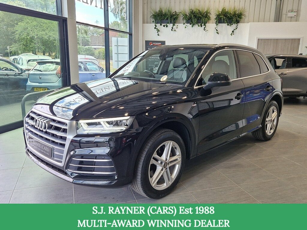 Audi Q5 Tfsi S Line Black