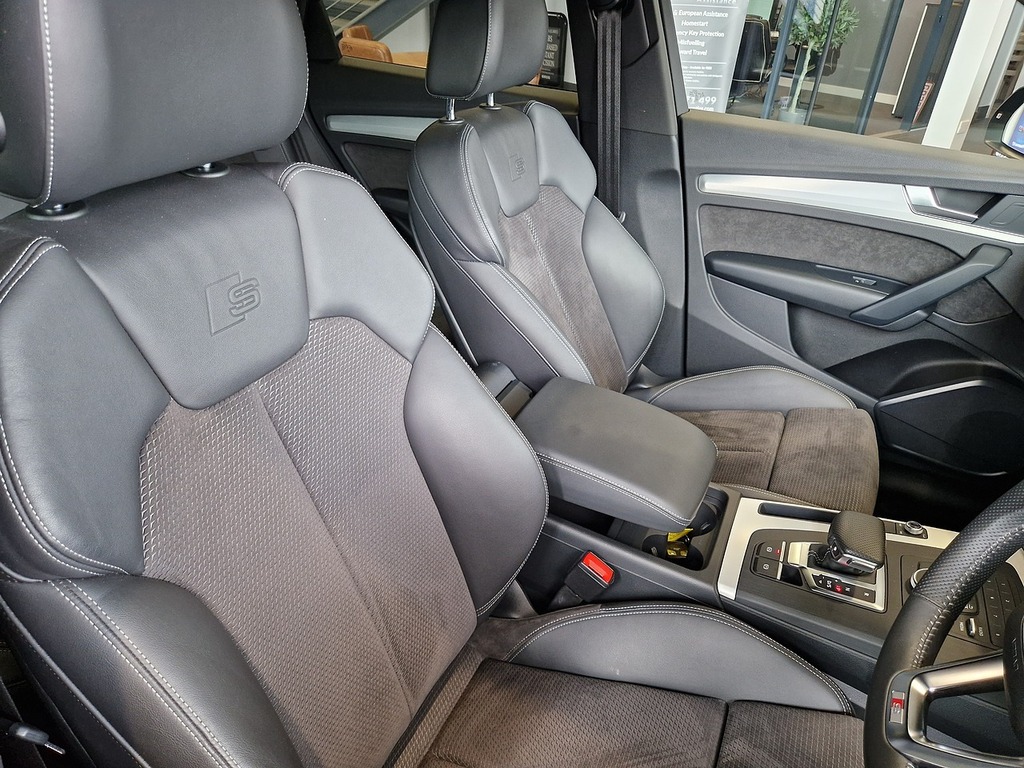 Audi Q5 Tfsi S Line Black #5