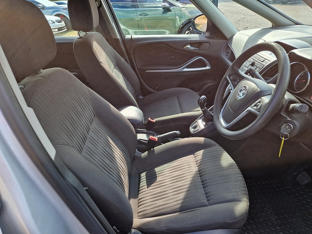 Vauxhall Zafira Tourer Mpv Grey #8