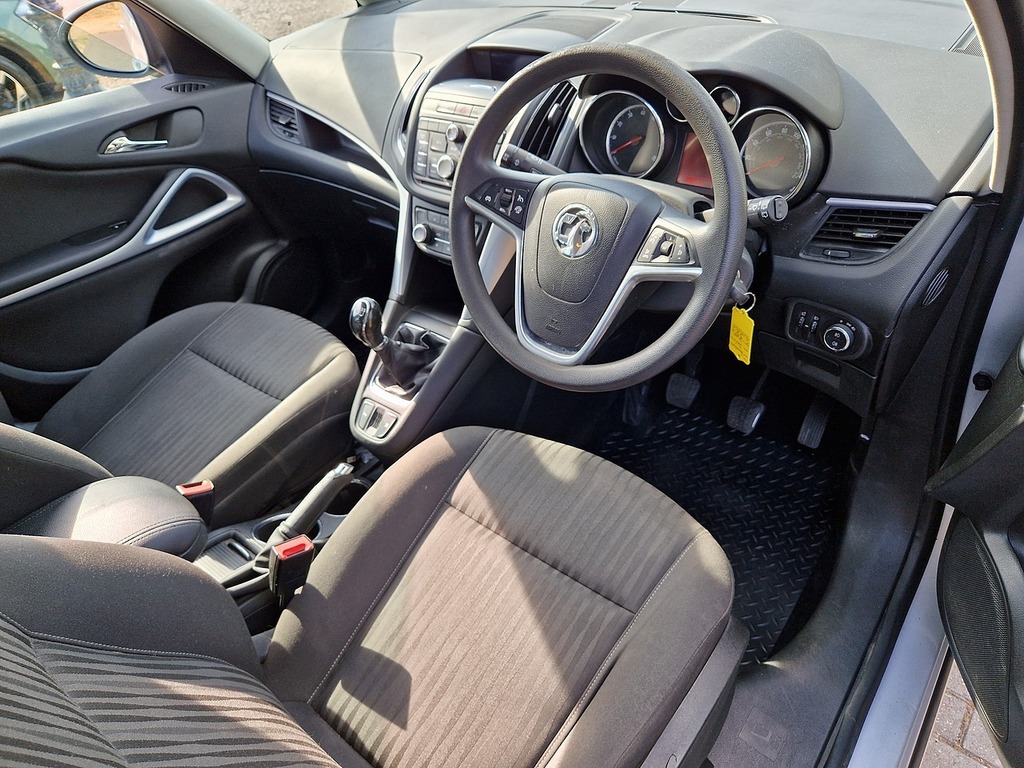 Vauxhall Zafira Tourer Mpv Grey #7