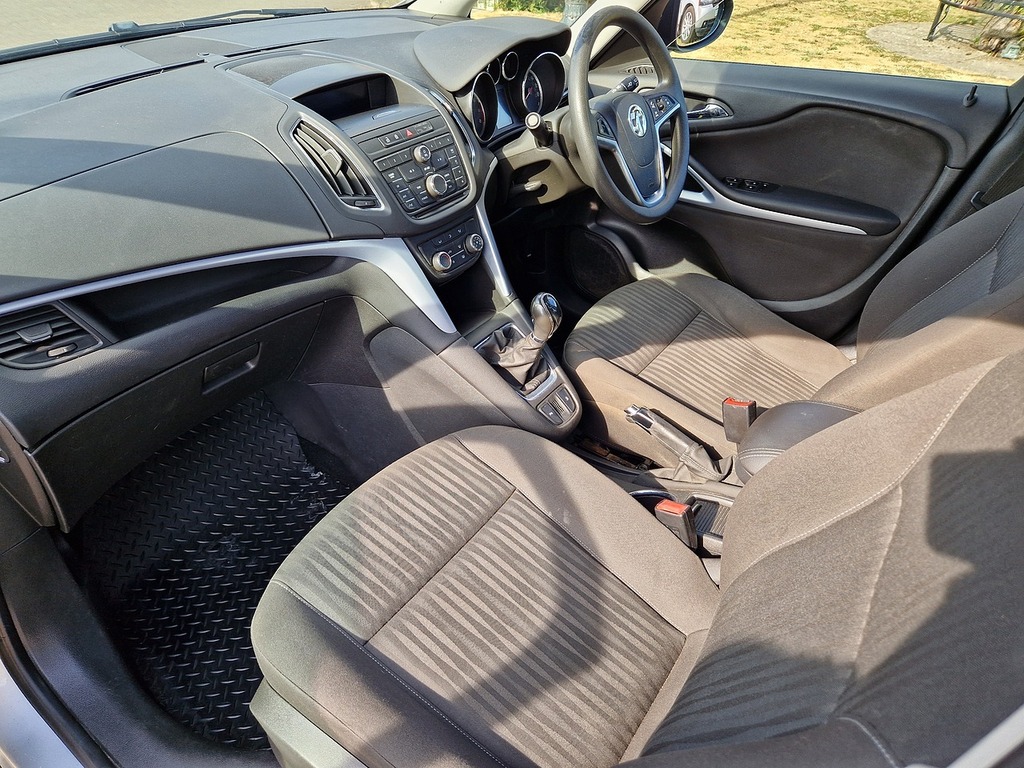 Vauxhall Zafira Tourer Mpv Grey #17