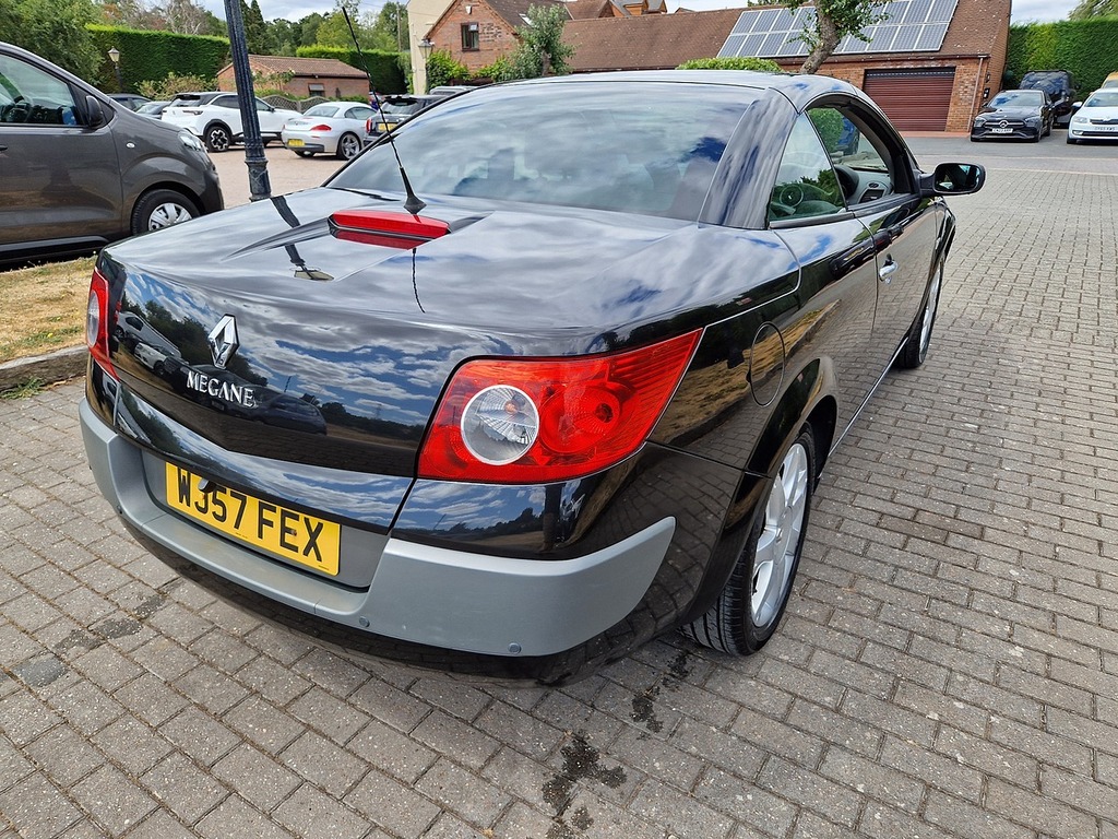 Renault Megane Vvt Dynamique Black #5