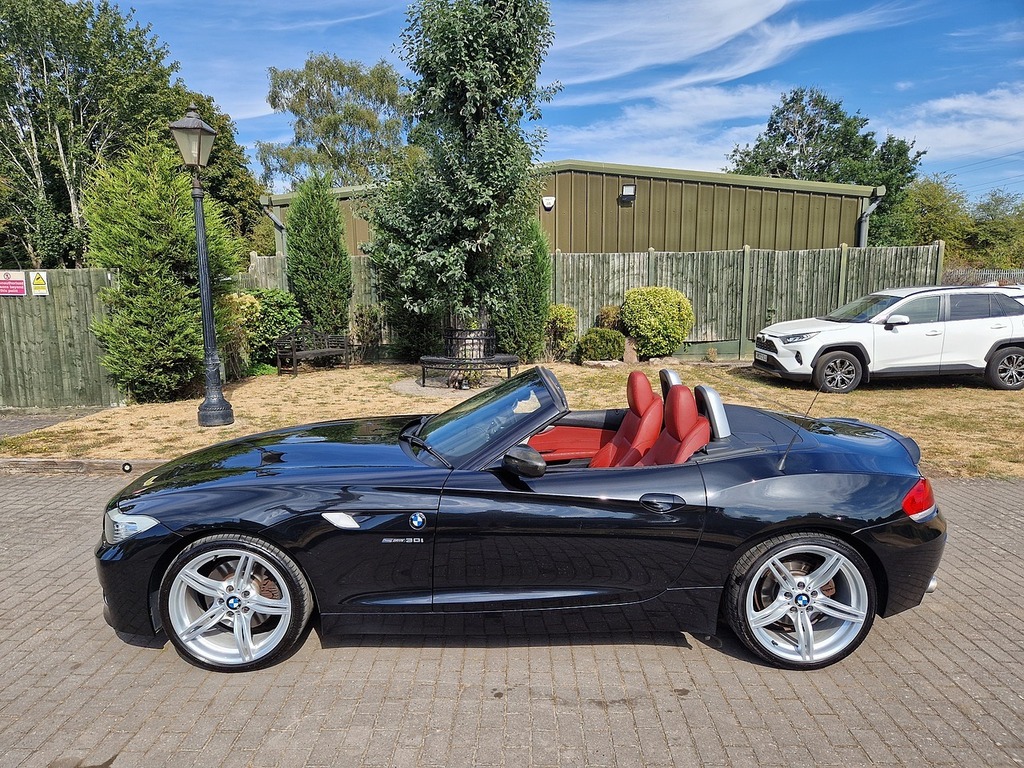 BMW Z4 30I M Sport Highline Edition Black #2