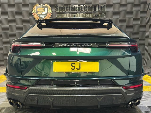 Lamborghini Urus Estate EJ23FND Green #4