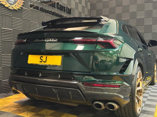 Lamborghini Urus Estate EJ23FND Green #5