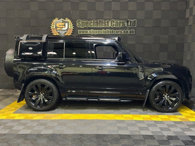 Land Rover Defender 110 Suv Black #4