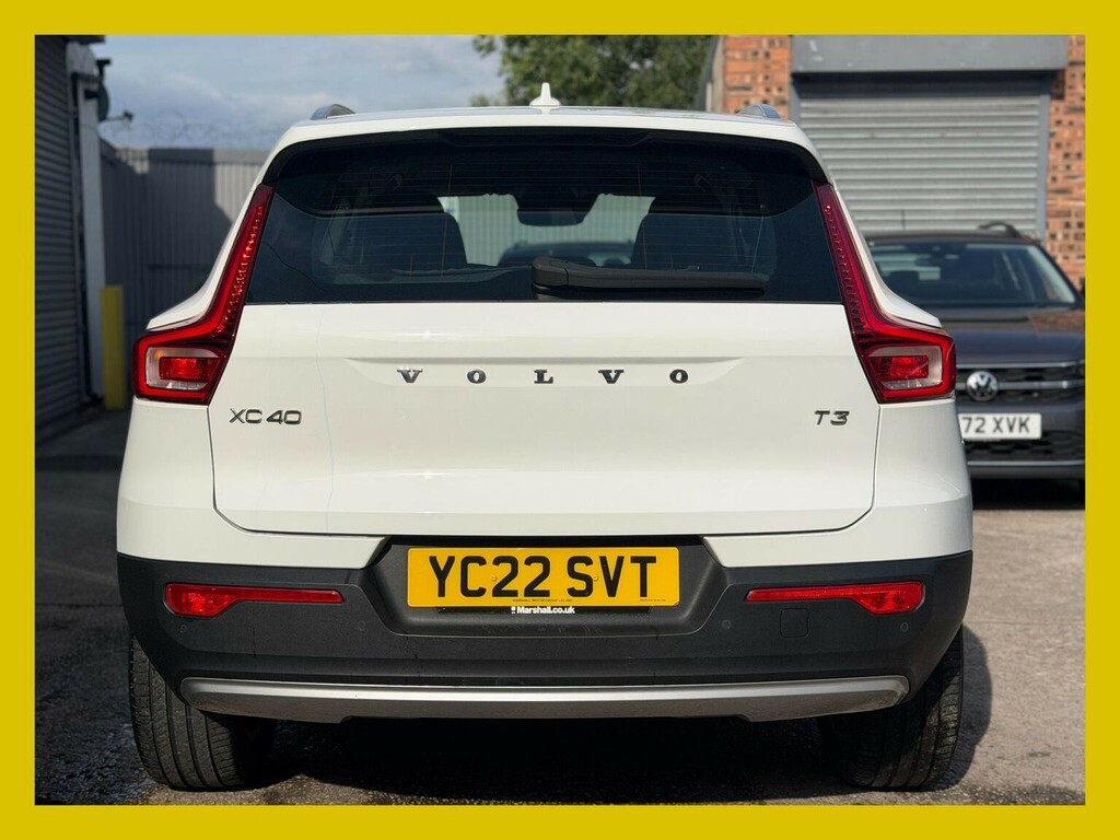 Volvo XC40 Suv 1.5 T3 Momentum Euro 6 Ss 202222 YC22SVT White #5