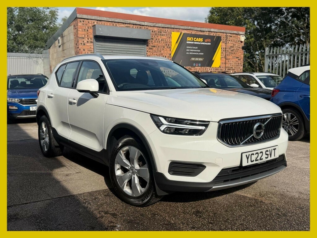 Volvo XC40 Suv 1.5 T3 Momentum Euro 6 Ss 202222 YC22SVT White #3