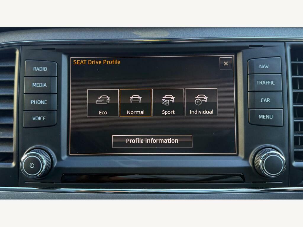 Seat Leon Hatchback 1.2 Tsi Se Euro 6 Ss 201515 Black #25