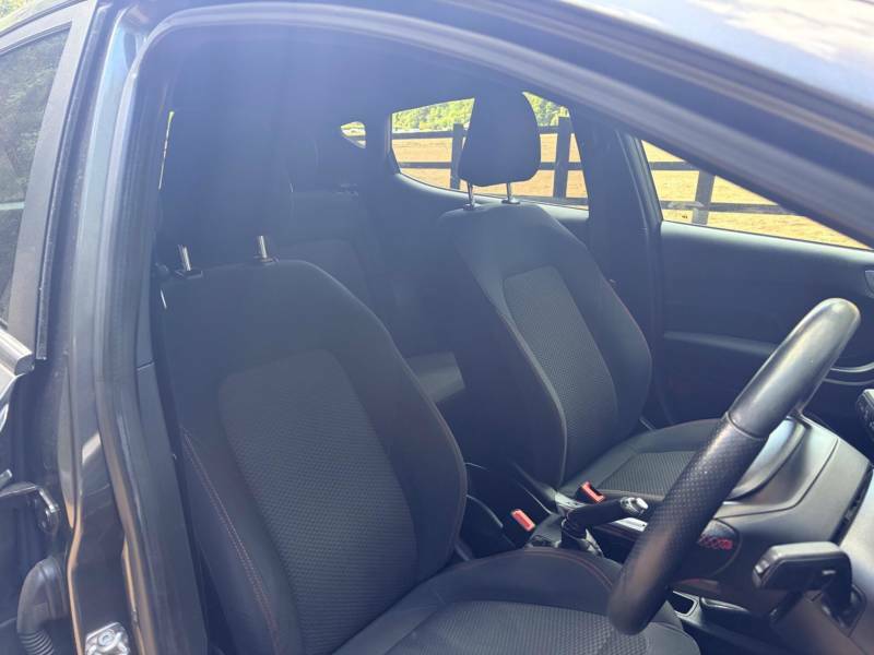 Ford Fiesta 1.0 Ecoboost Hybrid Mhev 155 Vignale Edition White #11