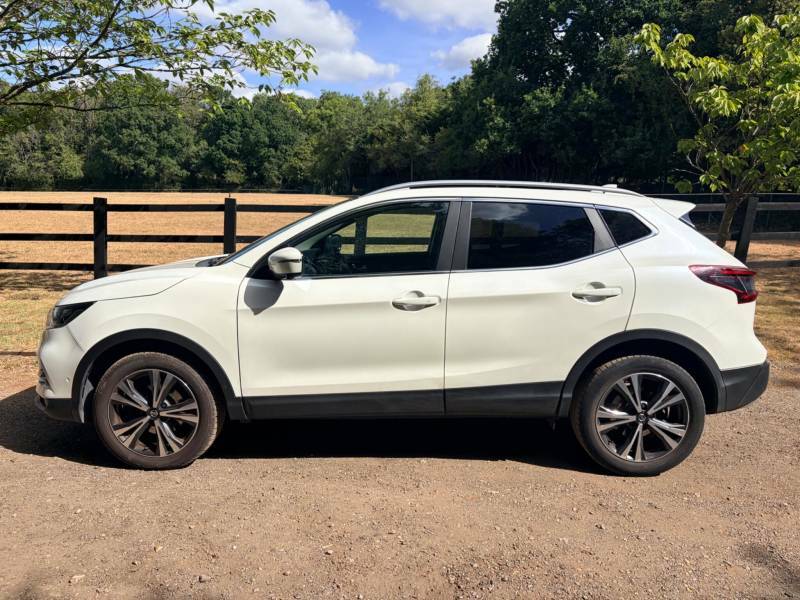 Nissan Qashqai Dci Tekna White #5