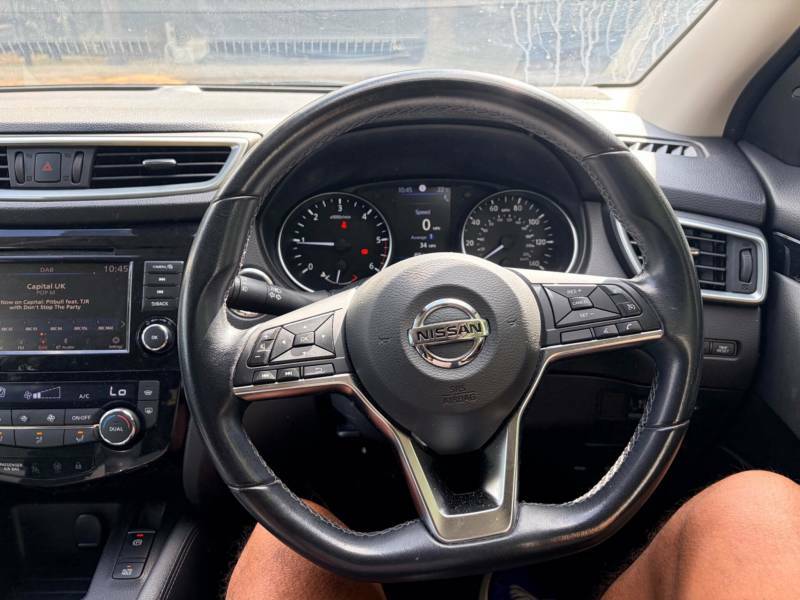 Nissan Qashqai Dci Tekna White #26