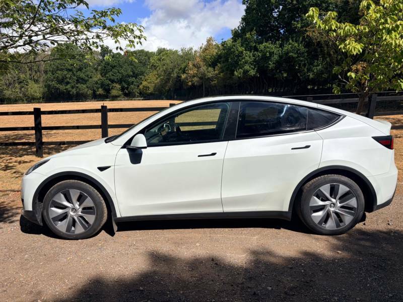 Tesla Model Y Rwd - 2024 74 LF74KFU White #6