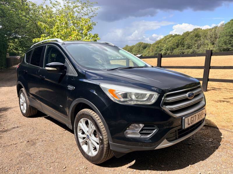Ford Kuga 2.0 Tdci Titanium Powershift Awd Euro 6 Ss LG17XHP Black