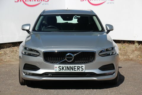 Volvo V90 T4 Momentum Plus Silver #2
