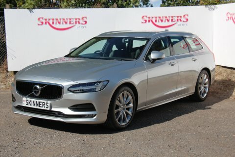 Volvo V90 T4 Momentum Plus Silver #3
