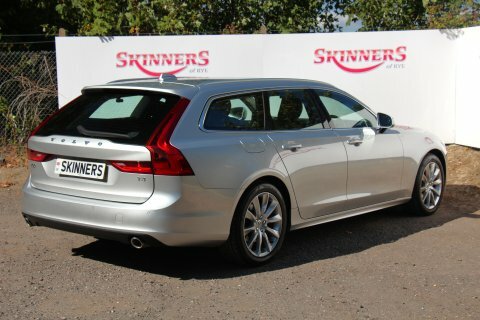 Volvo V90 T4 Momentum Plus Silver #6