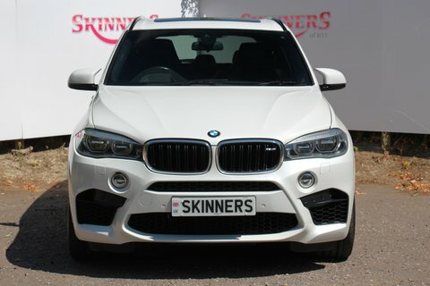 BMW X5 M Estate EO18MYY White #2