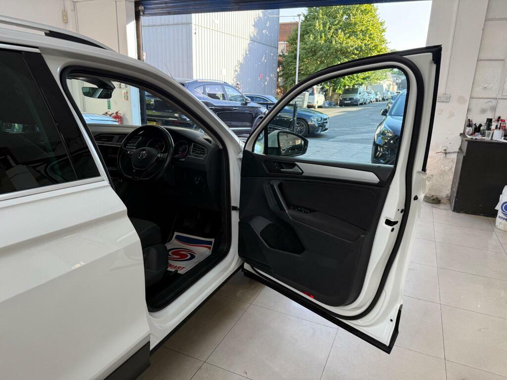 Volkswagen Tiguan 1.5 Tsi Evo 150 R-line Tech Dsg Black #13