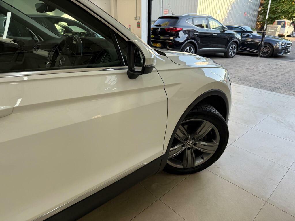 Volkswagen Tiguan 1.5 Tsi Evo 150 R-line Tech Dsg Black #52