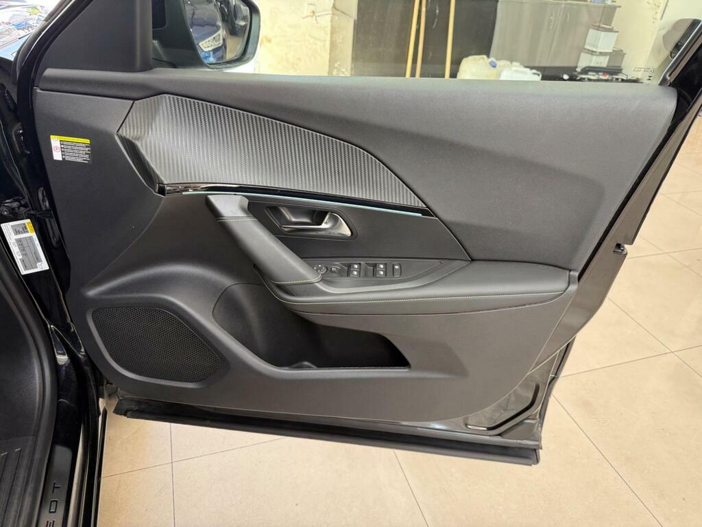 Peugeot e-2008 100Kw Gt 50Kwh Estate Grey #14