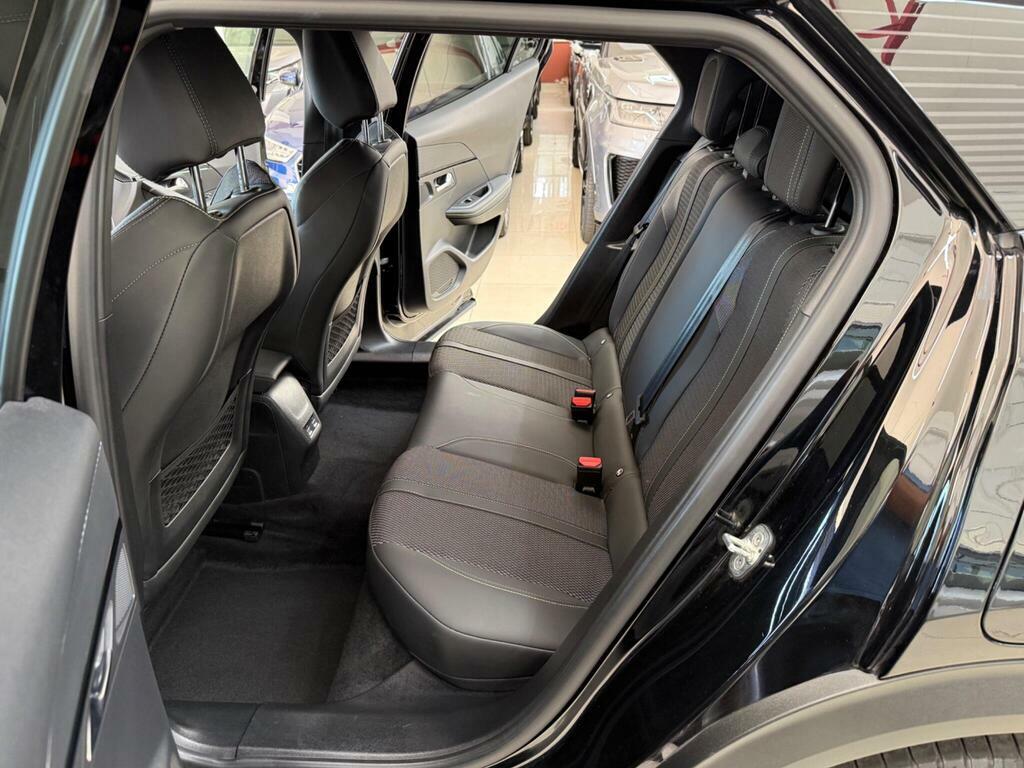 Peugeot e-2008 100Kw Gt 50Kwh Estate Grey #44
