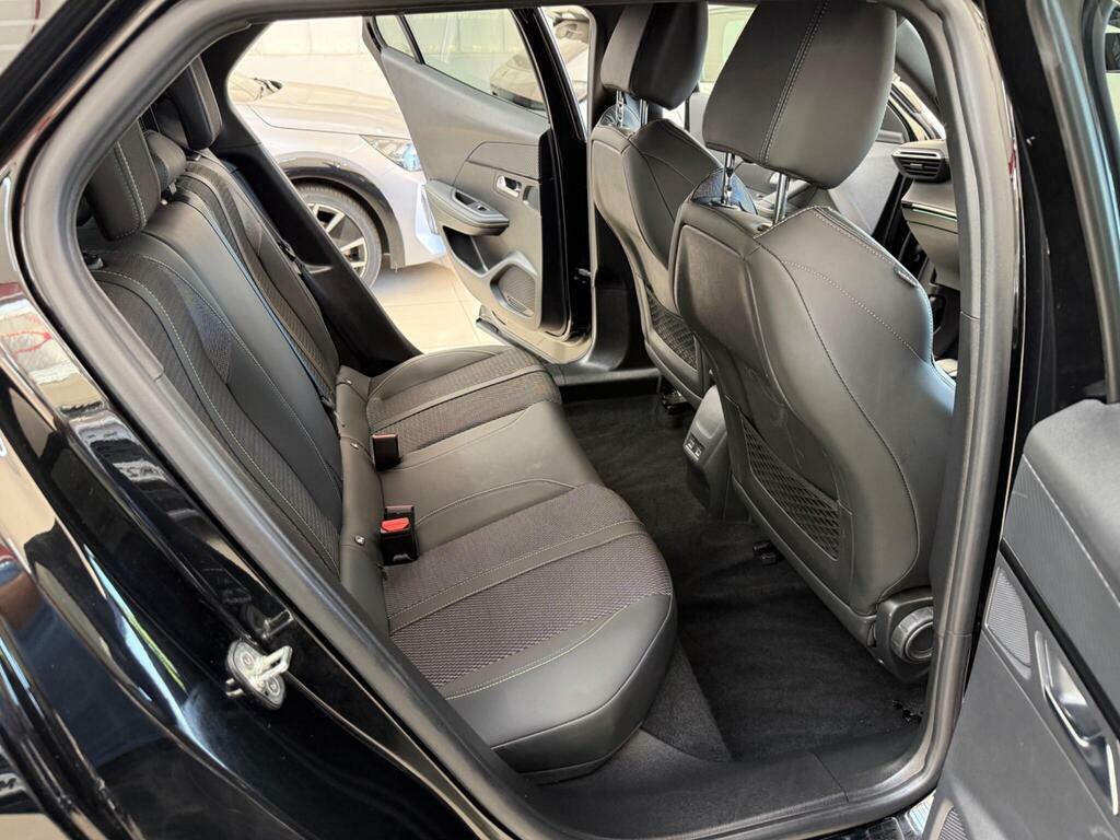 Peugeot e-2008 100Kw Gt 50Kwh Estate Grey #41
