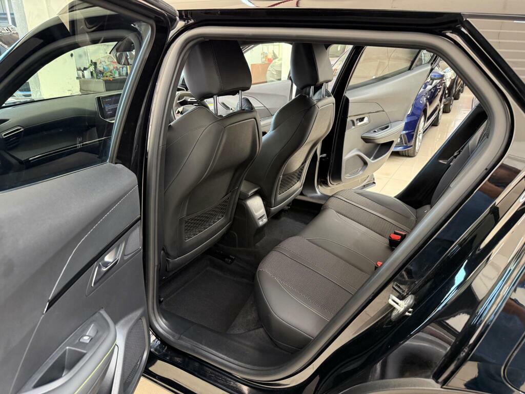 Peugeot e-2008 100Kw Gt 50Kwh Estate Grey #43