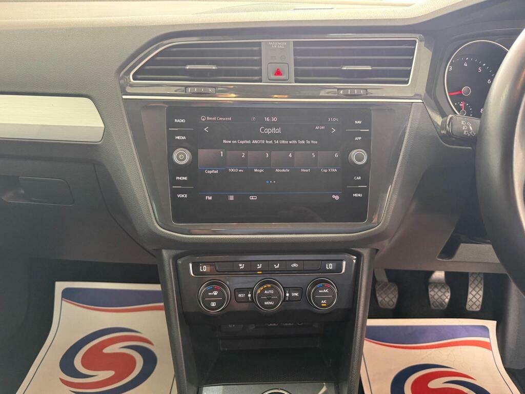 Volkswagen Tiguan 2.0 Tdi Sel Suv 4Motion Euro 6 Silver #23