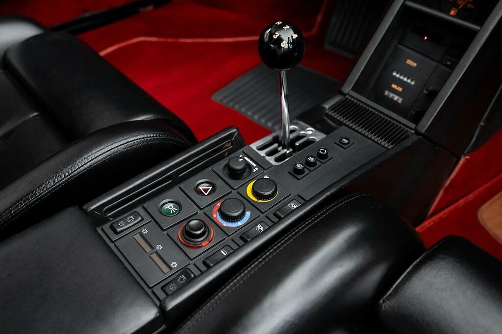 Ferrari Testarossa 4.9 2dr Red #5