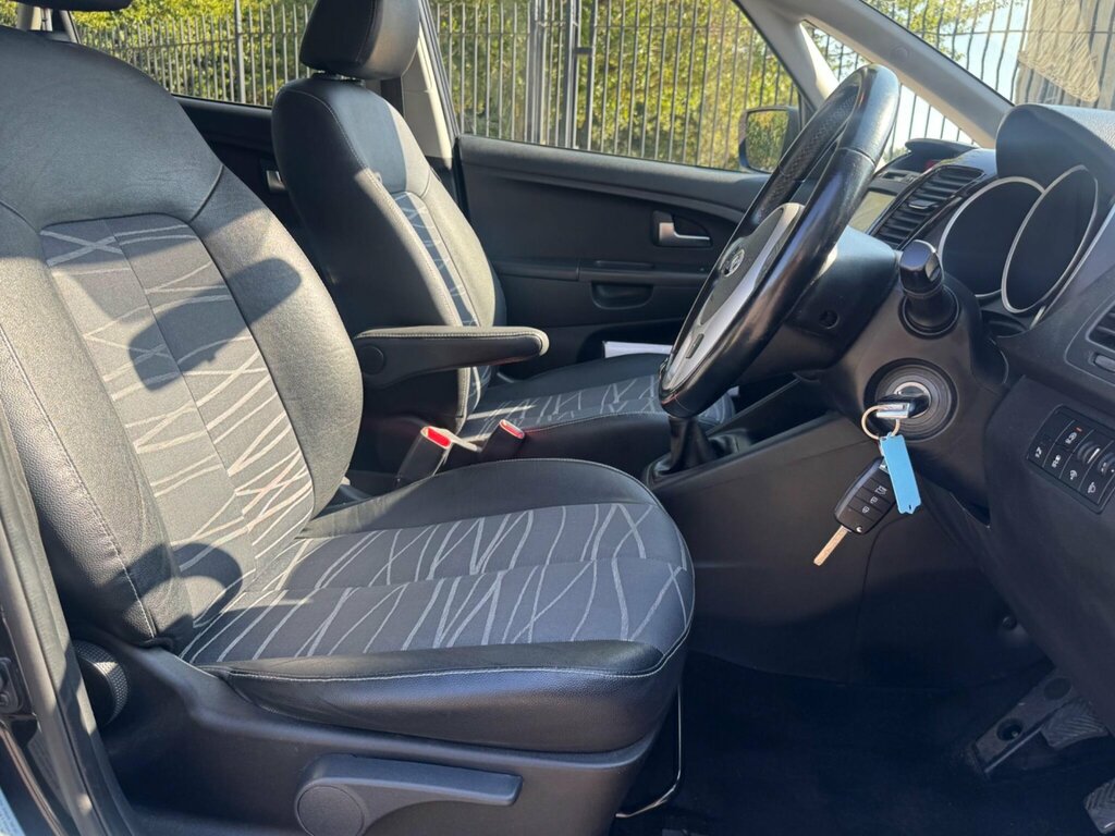 Kia Venga Kia Venga 1.6 4 Mpv Euro 6 123 Bh Blue #21