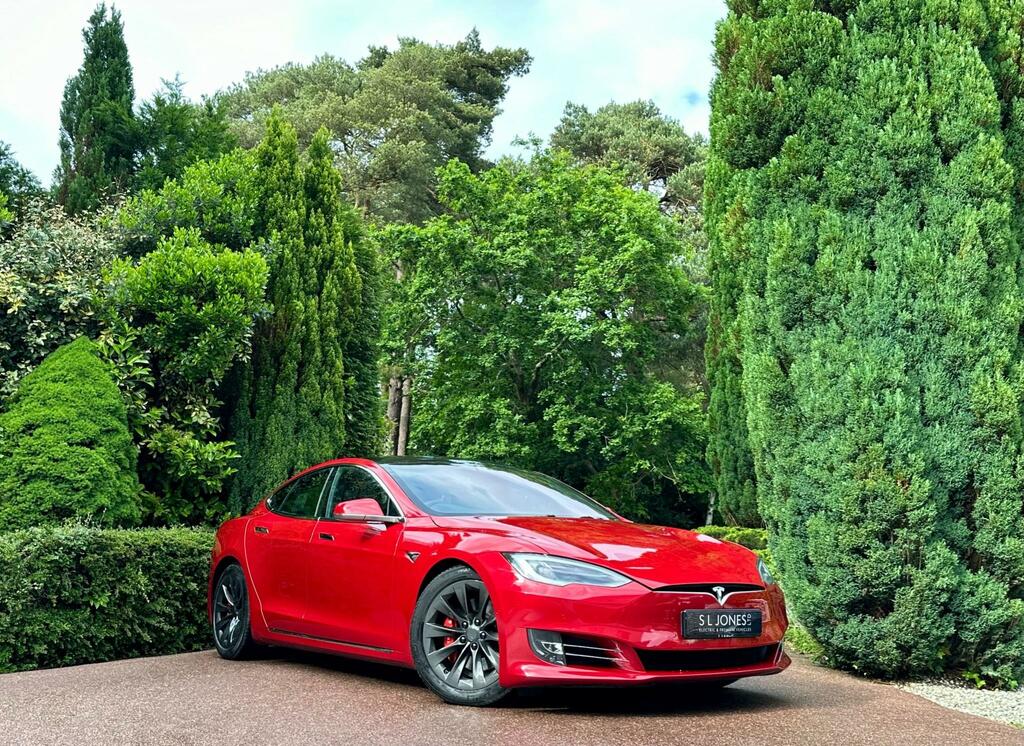 Tesla Model S Long Range Plus Enhanced Adaptive Air Su Red