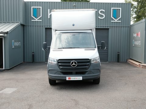 Mercedes-Benz Sprinter 315 Cdi Progressive White #4