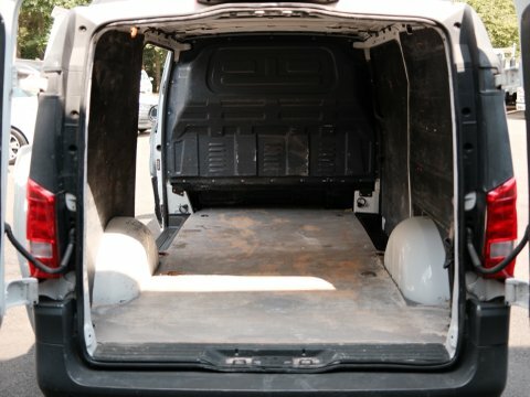 Mercedes-Benz Vito 114 Bluetec Panel White #2