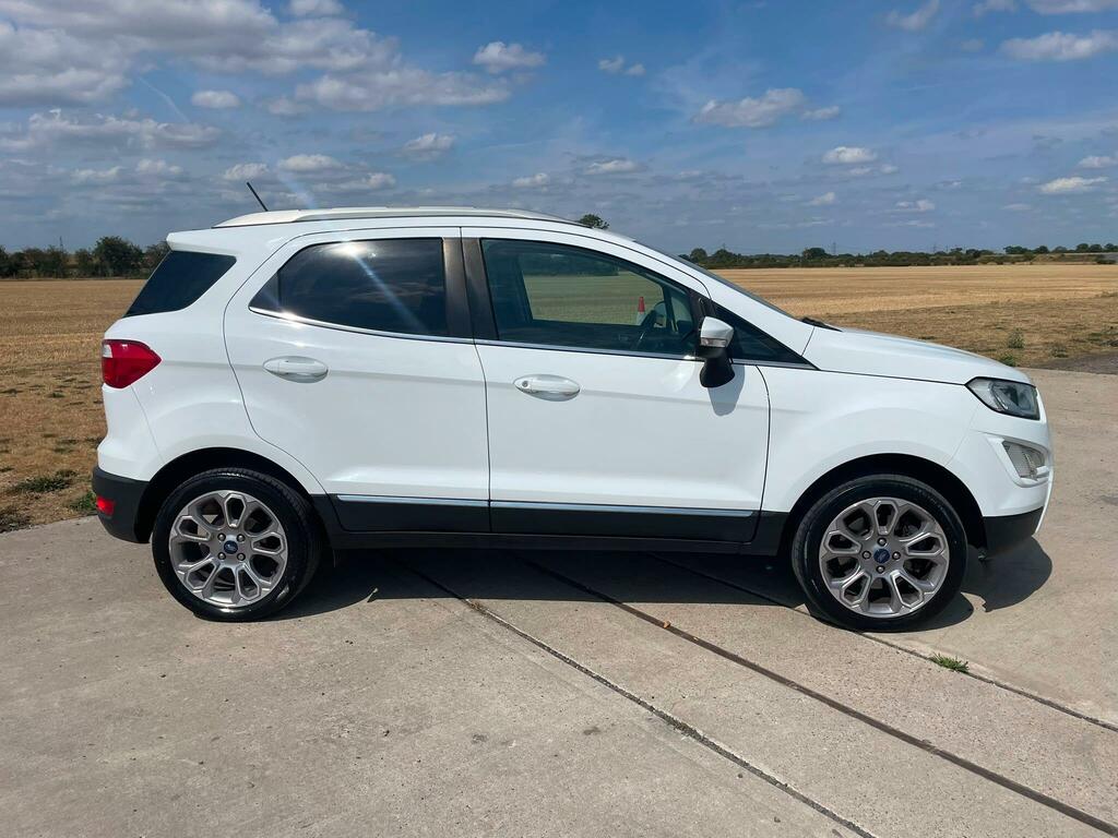 Ford Ecosport Titanium White #5