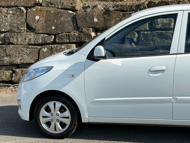 Hyundai I10 2011 1.2 Active Hatchback Euro 5 SM61EZC White #3