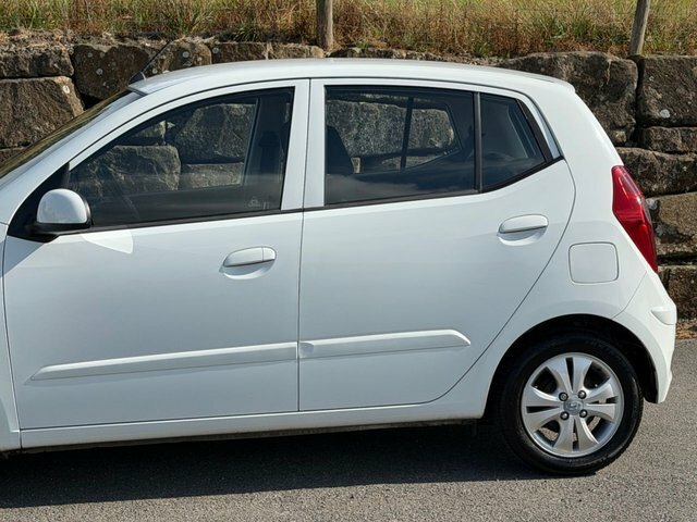 Hyundai I10 2011 1.2 Active Hatchback Euro 5 SM61EZC White #4