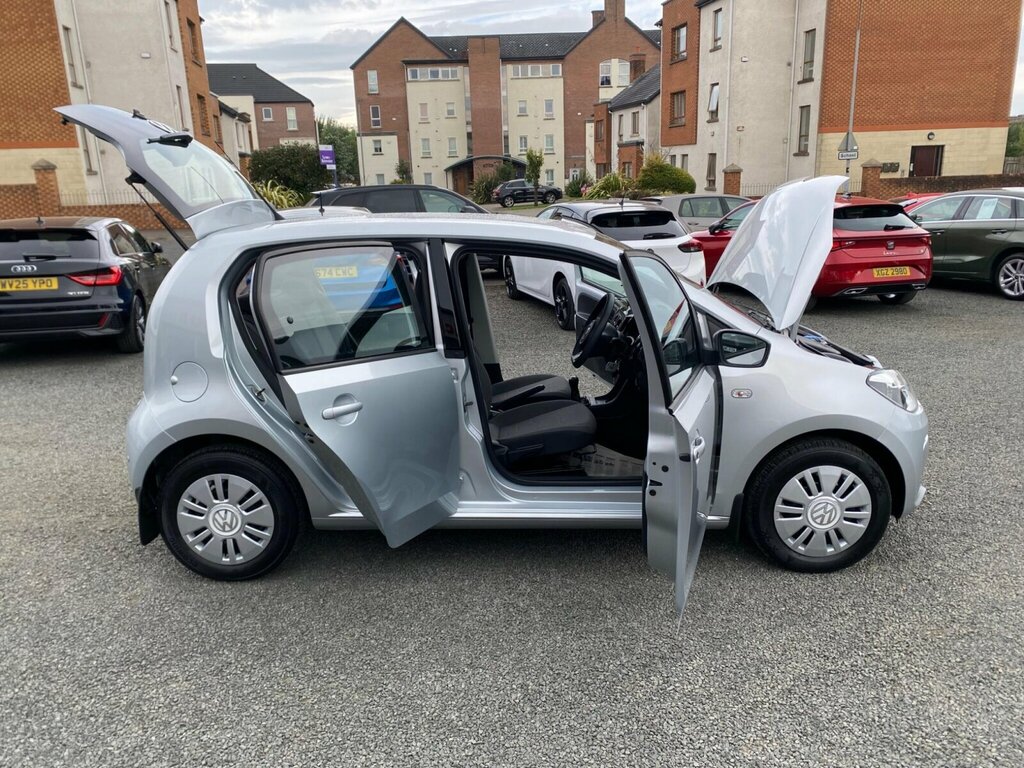 Volkswagen Up 1.0 Groove Up Hatchback Euro 5 Silver #16