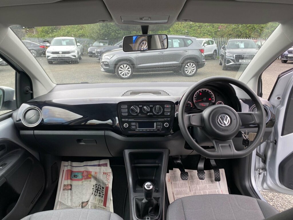 Volkswagen Up 1.0 Groove Up Hatchback Euro 5 Silver #28