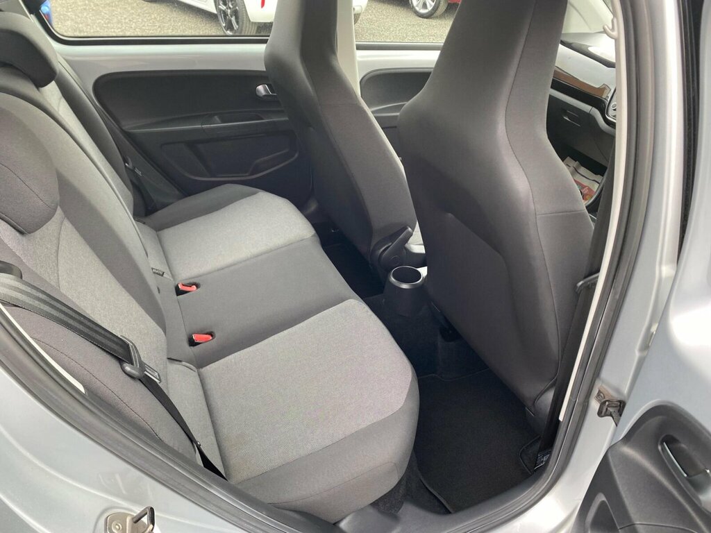 Volkswagen Up 1.0 Groove Up Hatchback Euro 5 Silver #29