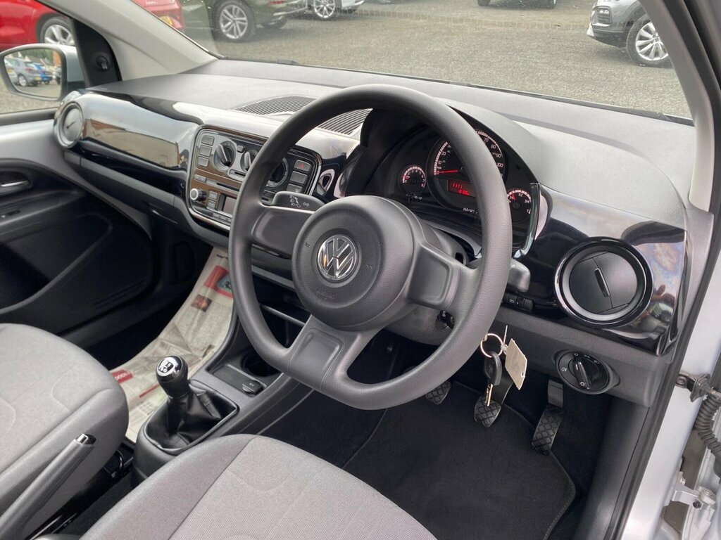 Volkswagen Up 1.0 Groove Up Hatchback Euro 5 Silver #24