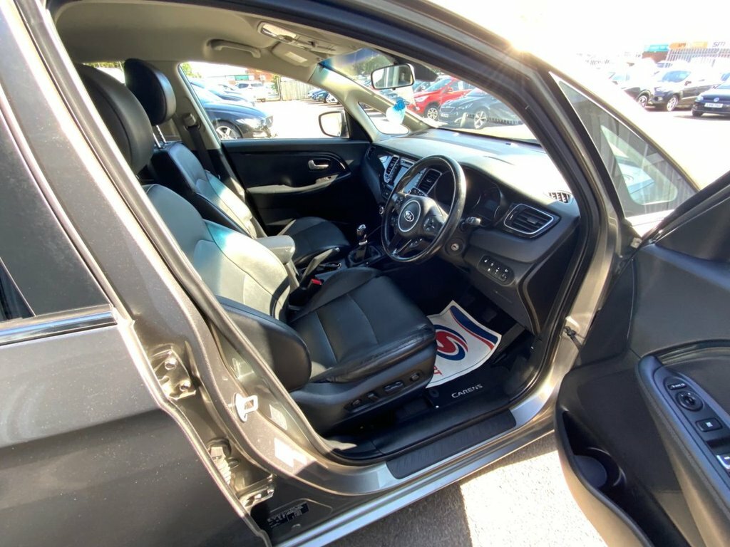 Kia Carens 1.7 Crdi 3 Isg 139 Bhp Silver #12
