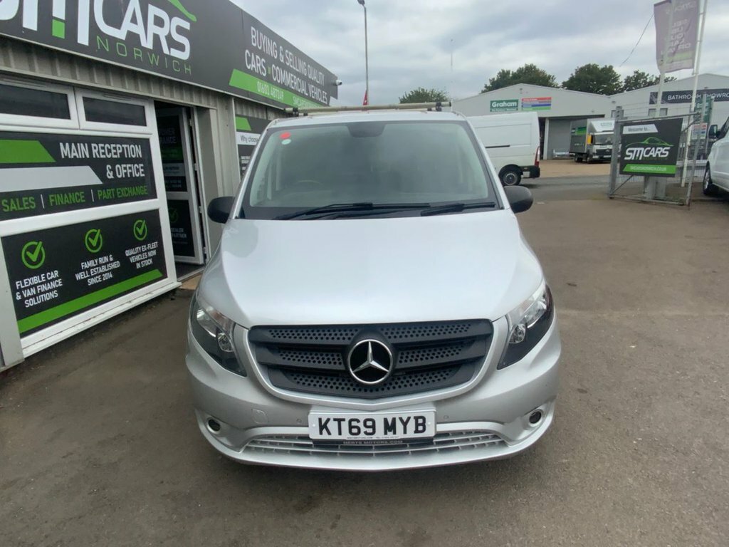 Mercedes-Benz Vito 1.7L Progressive Silver