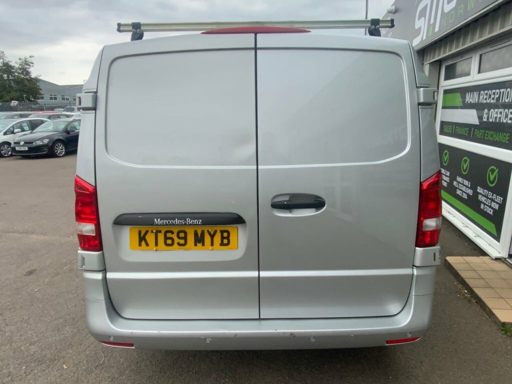 Mercedes-Benz Vito 1.7L Progressive Silver #3