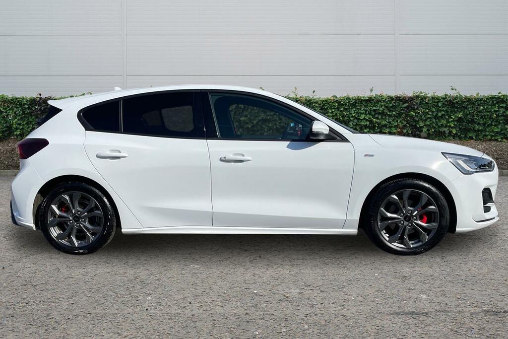 Ford Focus 1.0 Ecoboost Hybrid Mhev 155 St-line EY25FXC White #3