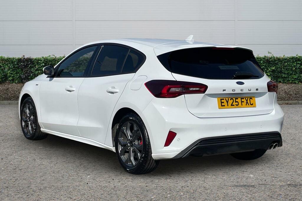 Ford Focus 1.0 Ecoboost Hybrid Mhev 155 St-line EY25FXC White #2
