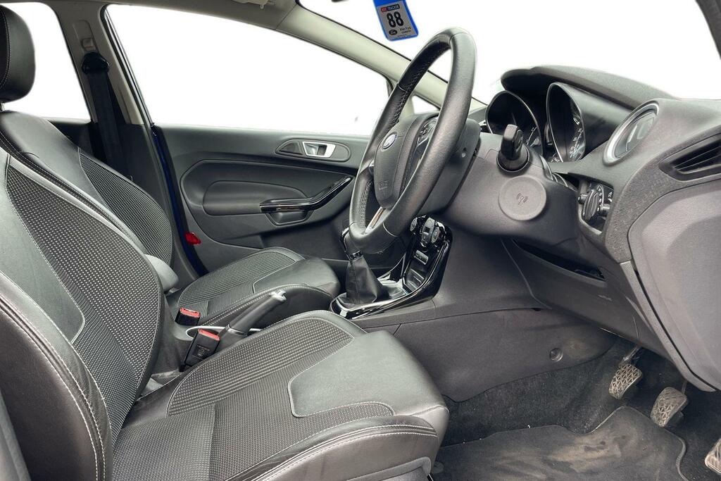 Ford Fiesta 1.0 Ecoboost 100 Bhp Zetec White Edition Spring #8