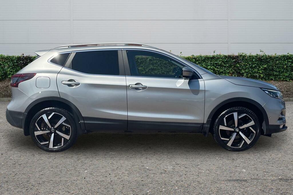 Nissan Qashqai 1.3 Dig-t Tekna #3