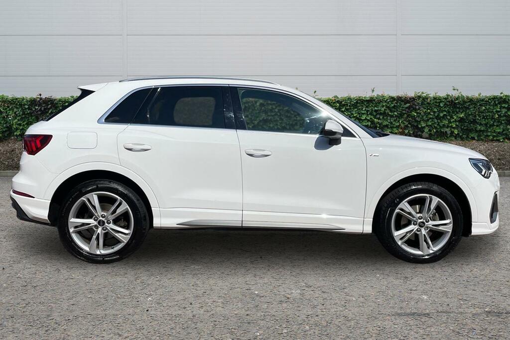 Audi Q3 35 Tfsi S Line S Tronic  #3